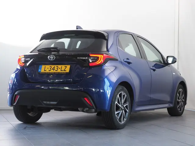 Toyota Yaris 2