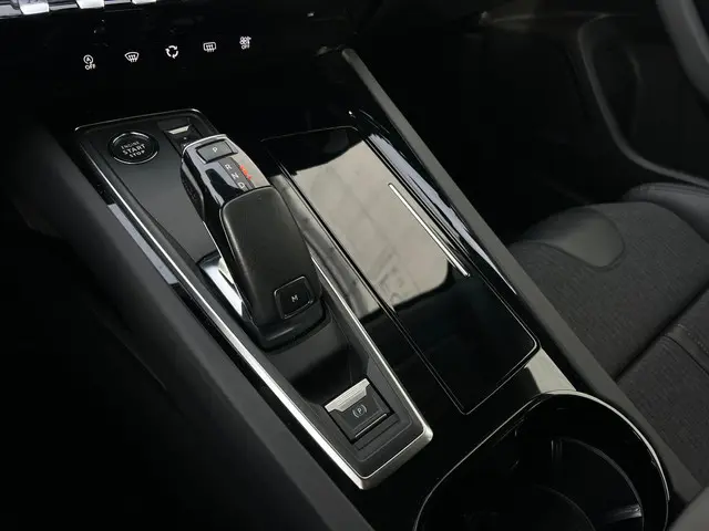 Peugeot 508 1.6 PureTech Blue Lease Allure 2019 Benzine 18