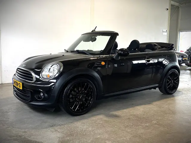 MINI Cabrio