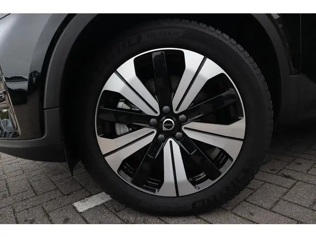 Volvo XC40 Recharge Core 70 kWh 2023 Elektrisch 4