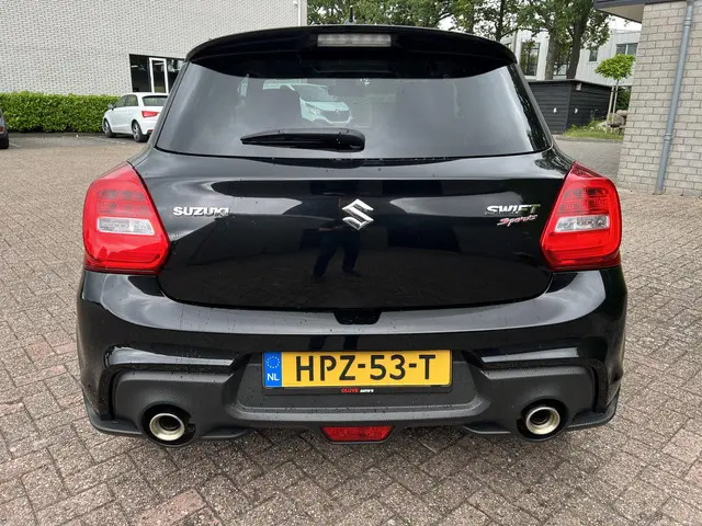 Suzuki Swift 1.4 Sport*Carplay*Clima*Cruise*Navi 2019 Benzine 4