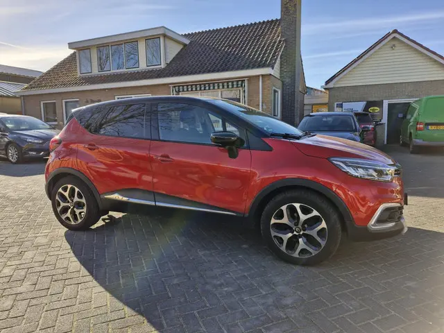 Renault Captur 0.9 TCe Bose 2018 Benzine 14