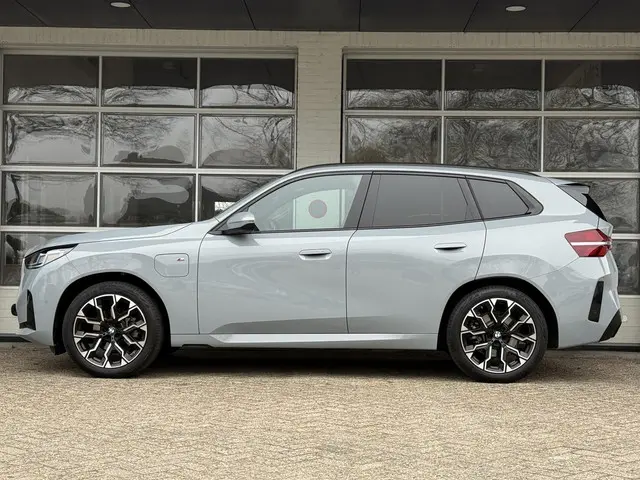 BMW X3 30e xDrive 2025 Hybride Benzine 4