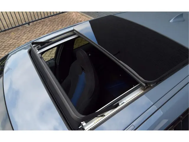 BMW 1 Serie 120i 2023 Benzine 36