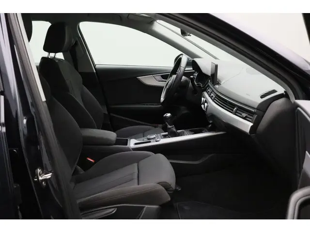 Audi A4 Avant 1.4 TFSI Lease Edition 2016 Benzine 14