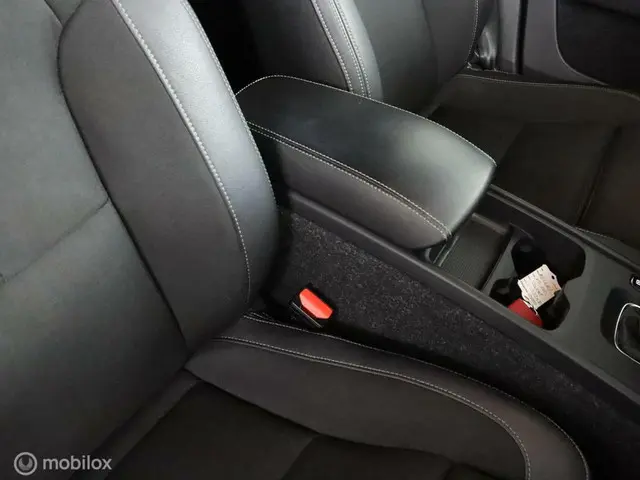 Volvo XC40 1.5 T3 Mom |Cam| stoelverw 2018 Benzine 17
