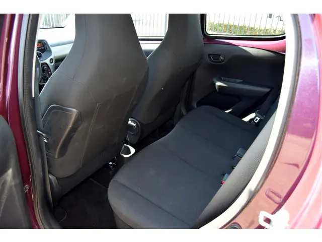 Peugeot 108 1.0 e-VTi Blue Lion Cool 2016 Benzine 19