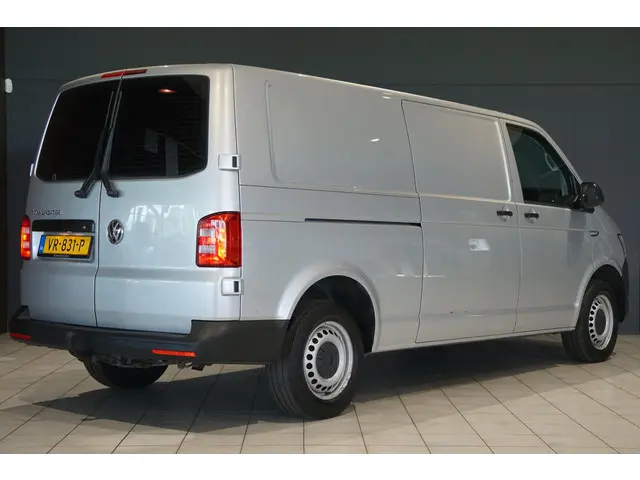 Volkswagen Transporter 2