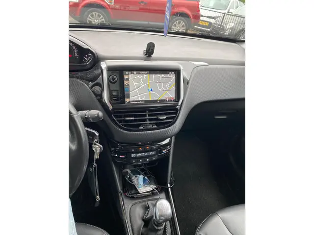 Peugeot 2008 1.2 PureTech Allure 131pk 2015 Benzine 10