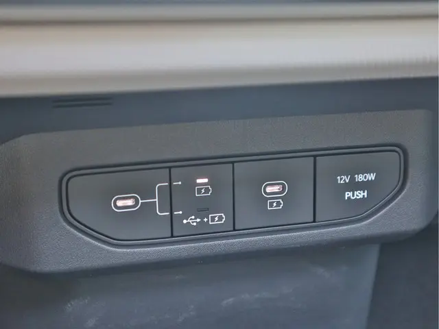 Kia EV4 Fastback GT-PlusLine 81.4 kWh 2025 Elektrisch 28