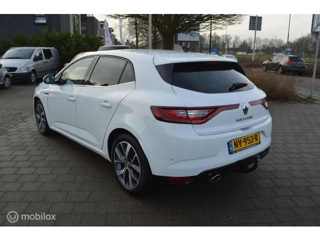 Renault Mégane 1.2 TCe 130pk AUTOMAAT Bose 2017 Benzine 10