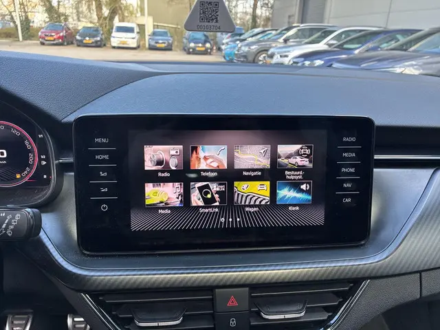 Škoda Kamiq 1.0 TSI 110pk Monte Carlo 2022 Benzine 17