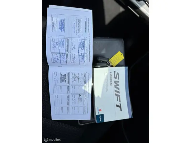 Suzuki Swift 1.0 Stijl Automaat km 81000 2018 Benzine 21