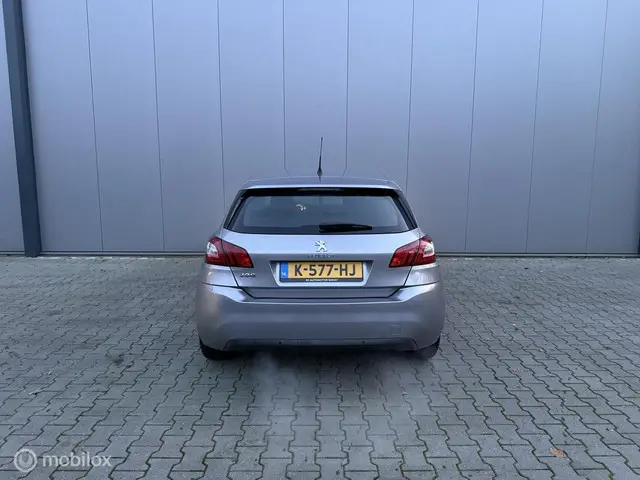 Peugeot 308 1.6 THP Allure 2014 Benzine 6