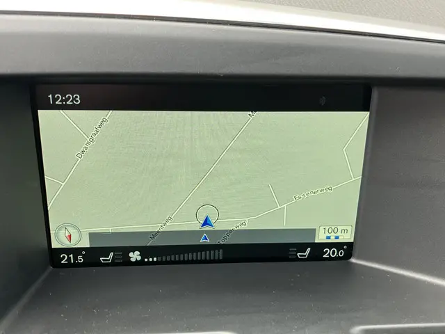 Volvo XC60 2.0 D4 FWD Ocean Race 2015 Diesel 32