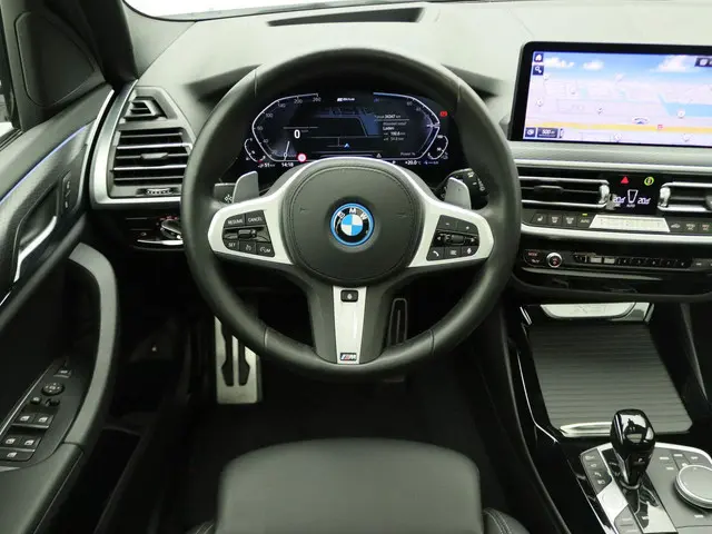 BMW X3 xDrive30e 2022 Hybride Benzine 35