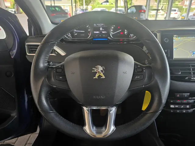 Peugeot 208 1.4 VTi Allure 2012 Benzine 5