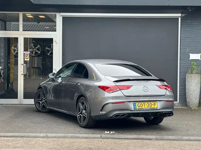 Mercedes-Benz CLA 180 AMG Premium Plus 2019 Benzine 3