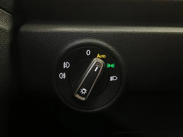 Volkswagen T-Roc 1.5 TSI Style 2019 Benzine 35