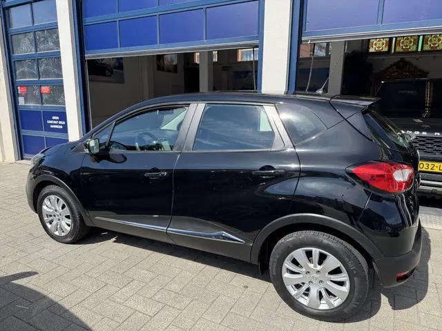 Renault Captur 0.9 TCe Expression 2013 Benzine 2