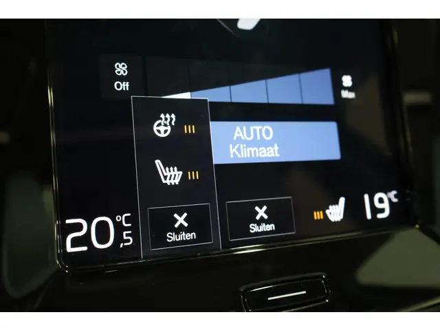 Volvo XC40 T4 Recharge Inscription 2022 Hybride Benzine 42