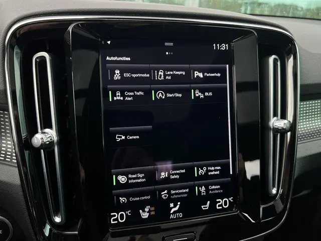 Volvo XC40 1.5 T2 R-Design 2022 Benzine 21