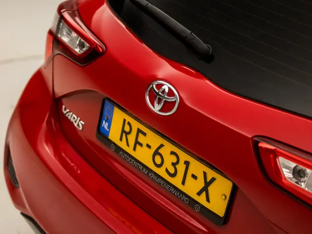 Toyota Yaris 1.0 VVT-i Sport 2017 Benzine 27