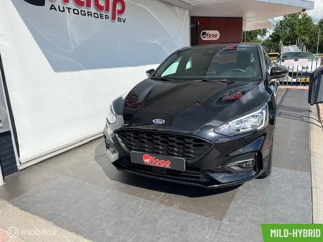 Ford Focus 1.0 EcoBoost st-line be 2020 Benzine 10