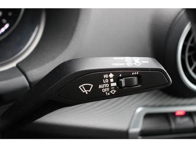 Audi Q2 1.4 TFSI | Limited | S-Tronic | Led | Navi 2018 Benzine 34