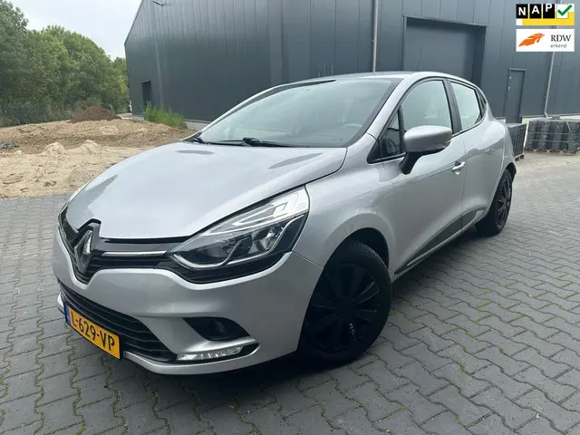 Renault Clio 0.9 TCe Limited 2017 Benzine