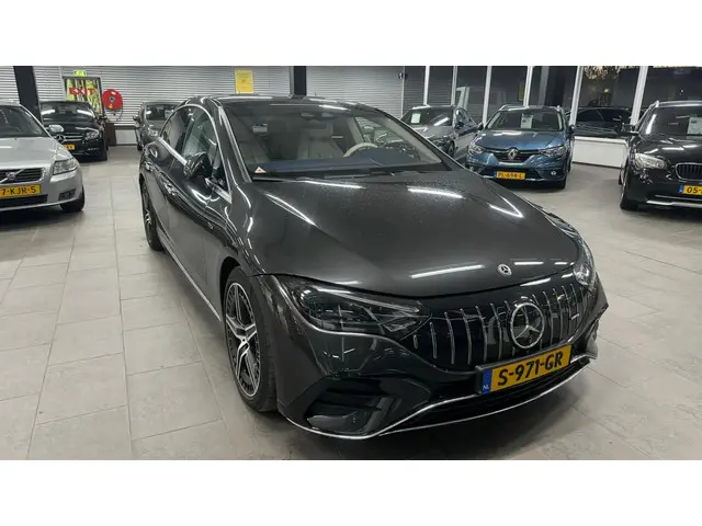 Mercedes-Benz EQE 3
