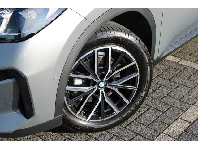 BMW iX2 eDrive20 2025 Elektrisch 5