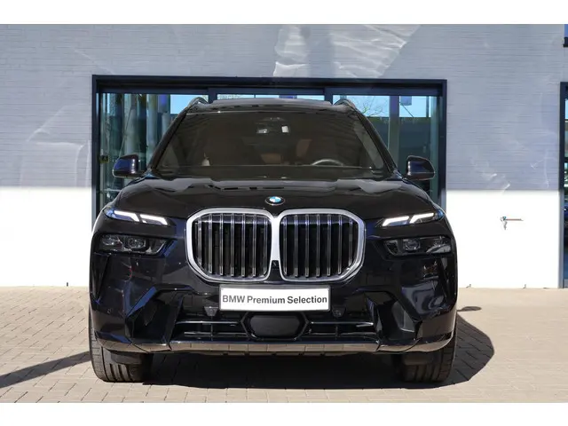 BMW X7 xDrive40i 2025 Benzine 3