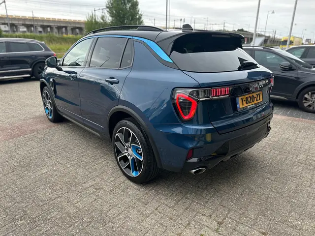 Lynk & Co 01 1.5 2024 Hybride Benzine 6