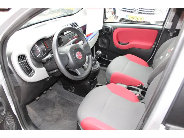 Fiat Panda 0.9 TwinAir Edizione Cool 2013 Benzine 8