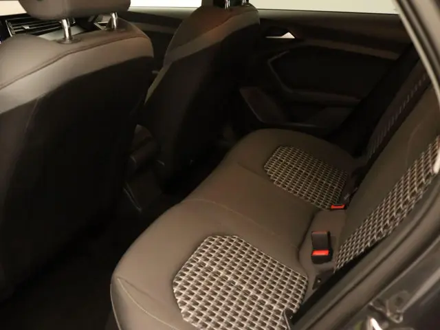 Audi A1 Sportback 25 TFSI epic 2020 Benzine 6