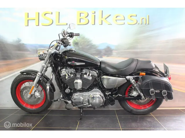 Harley-Davidson Sportster XL 1200C Custom 2012 Benzine 5