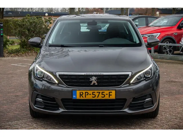 Peugeot 308 1.2 PureTech Active 2018 Benzine 3