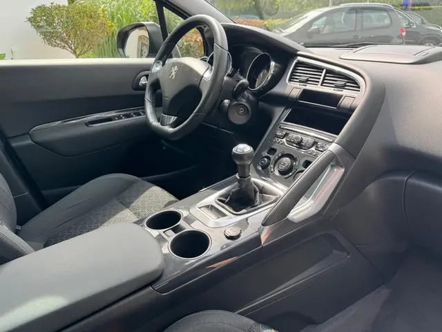 Peugeot 3008 1.6 VTi Style 2015 Benzine 13