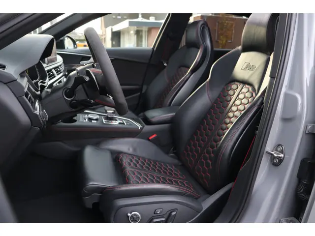 Audi RS4 2.9 TFSI Quattro 2018 Benzine 4