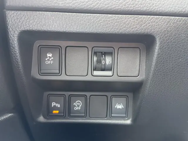 Nissan QASHQAI 1.2 Premier Edition 2014 Benzine 28