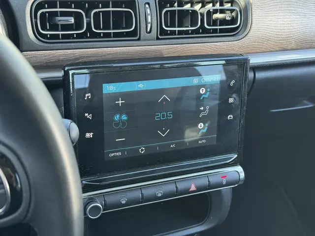 Citroën C3 1.2 PureTech Plus 2024 Benzine 25