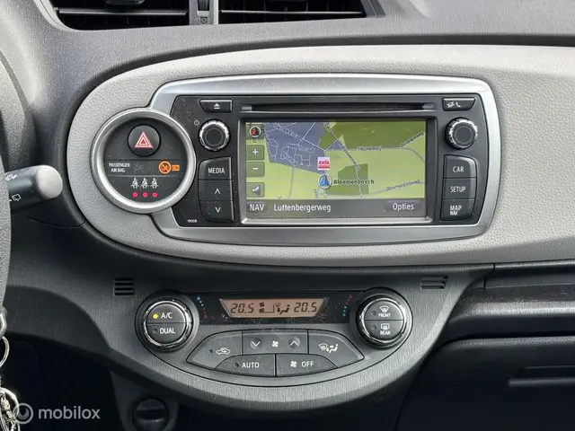 Toyota Yaris 1.3 VVT-i Dynamic / Garantie ! 2012 Benzine 15