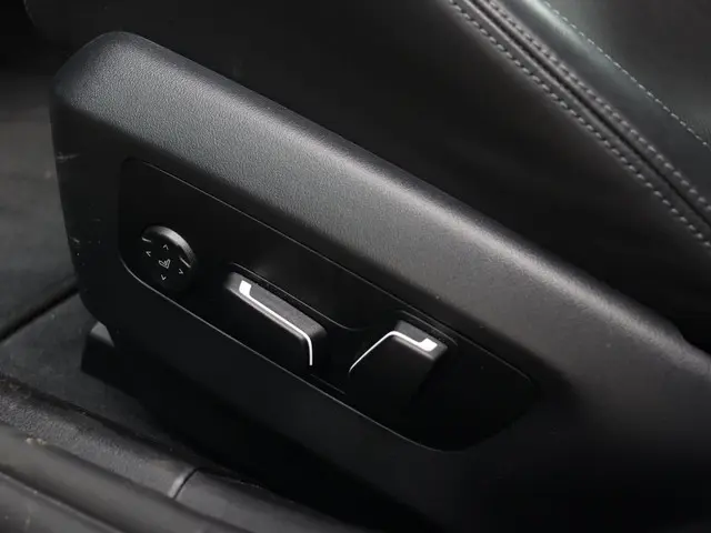 BMW M5 Touring 2025 Hybride Benzine 18