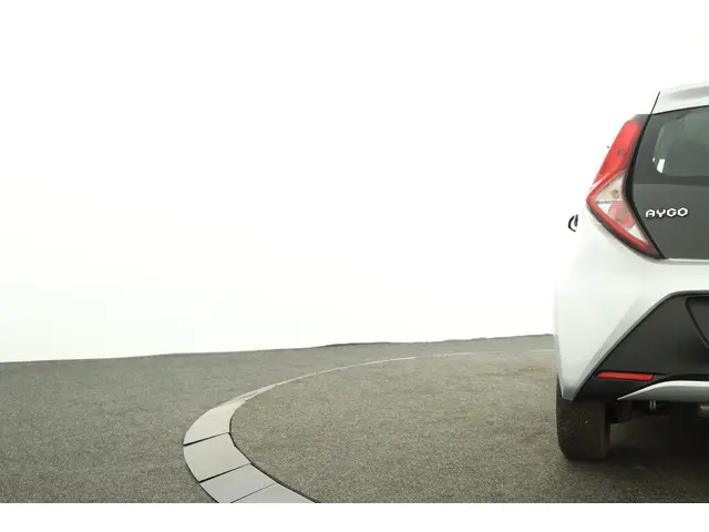 Toyota Aygo 1.0 VVT-i x-fun 2018 Benzine 38