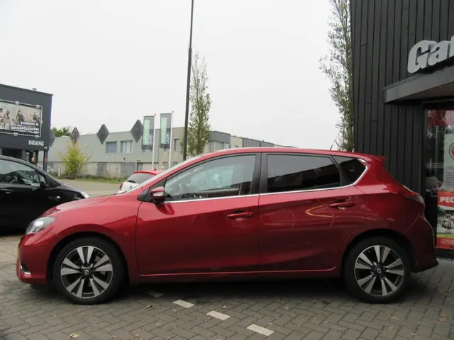 Nissan Pulsar 1.6 DIG-T GT 2016 Benzine 2