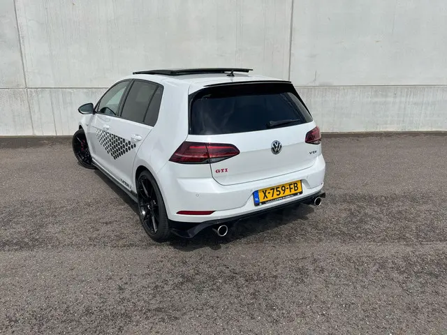 Volkswagen Golf 2.0 TSI GTI TCR 2019 Benzine 5