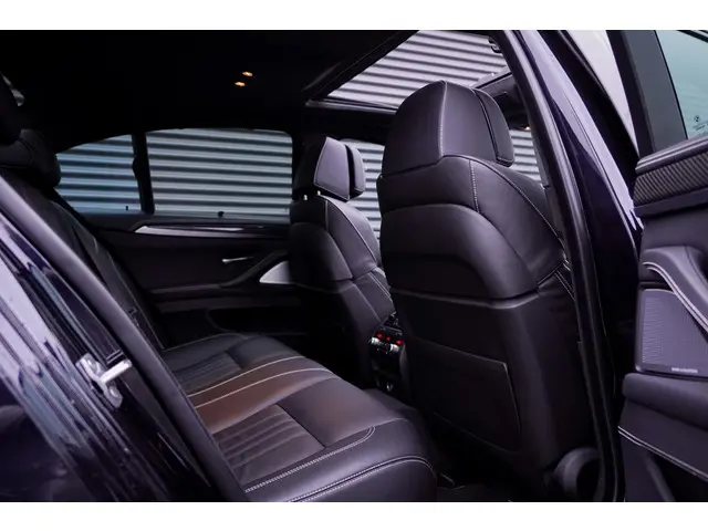 BMW M5 5-serie Competition Edition 2017 Benzine 7