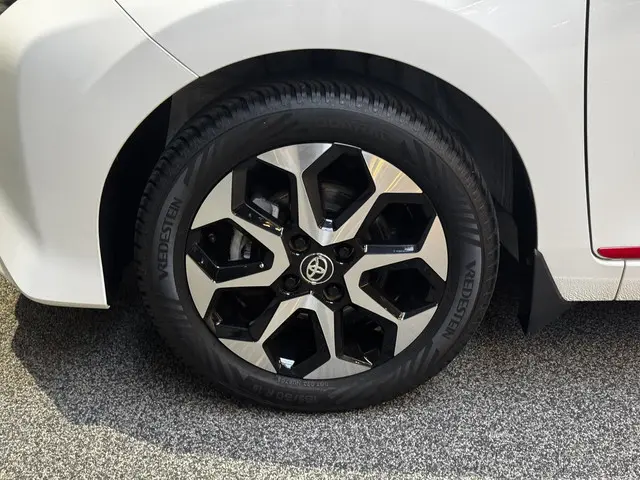 Toyota Aygo 1.0 VVT-i x-joy 2020 Benzine 9