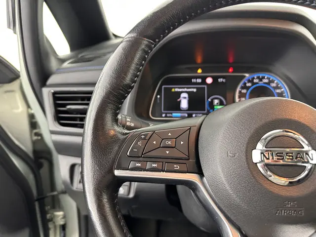 Nissan Leaf 2.ZERO EDITION 40 kWh 2018 Elektrisch 18
